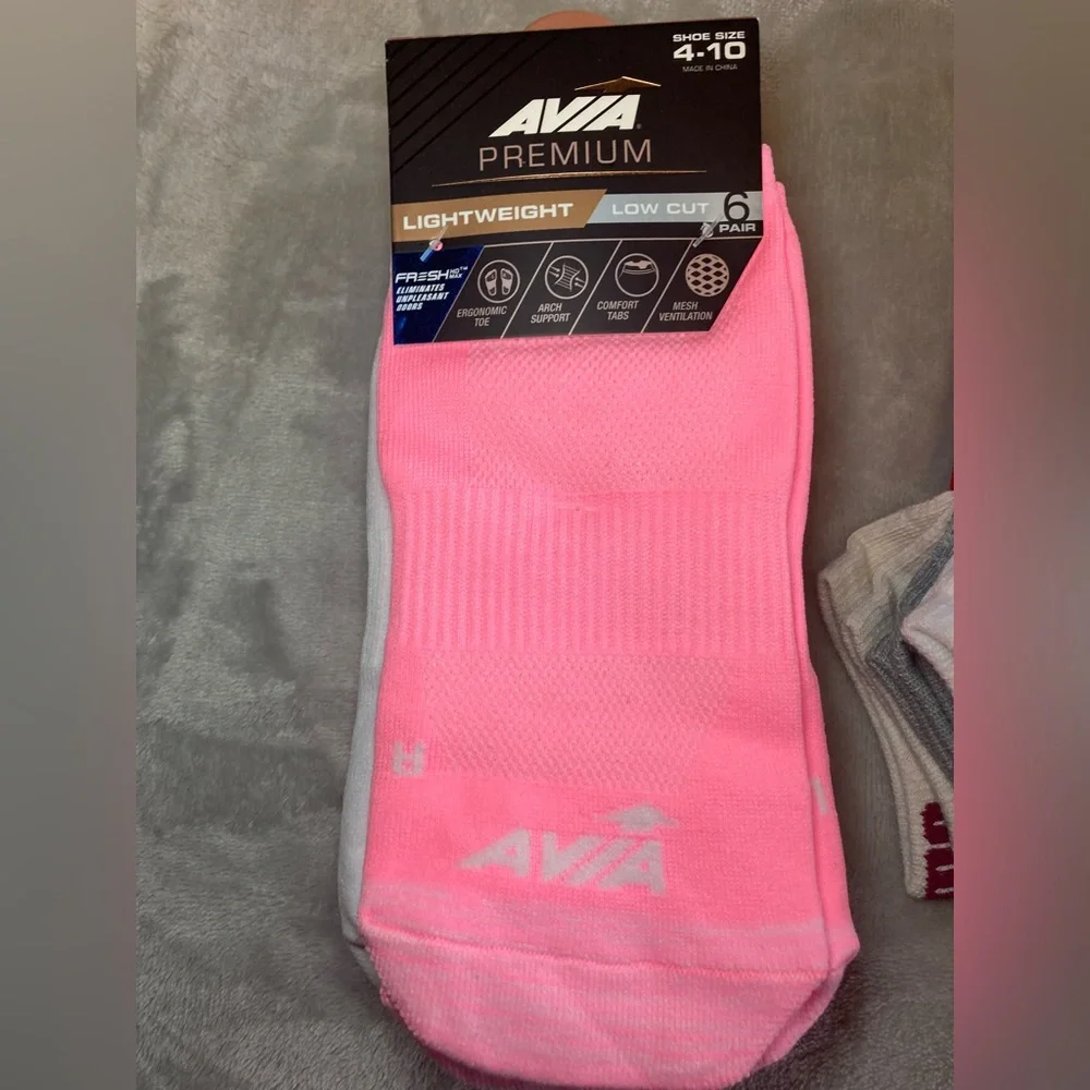 Puma and Avia Women’s sock bundle - Picture 3 of 7